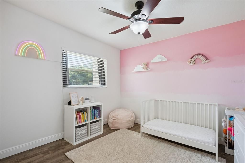 For Sale: $348,000 (3 beds, 2 baths, 1386 Square Feet)