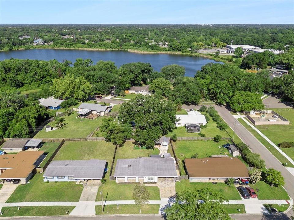 For Sale: $348,000 (3 beds, 2 baths, 1386 Square Feet)
