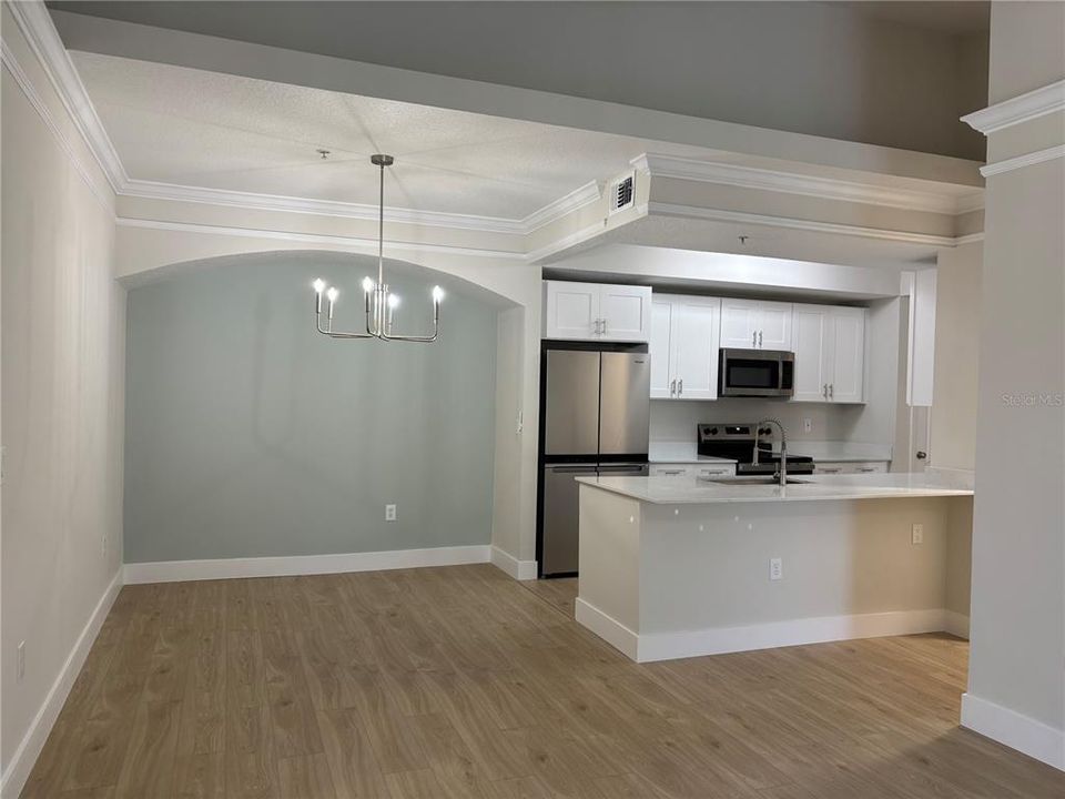 For Sale: $297,500 (3 beds, 2 baths, 1396 Square Feet)