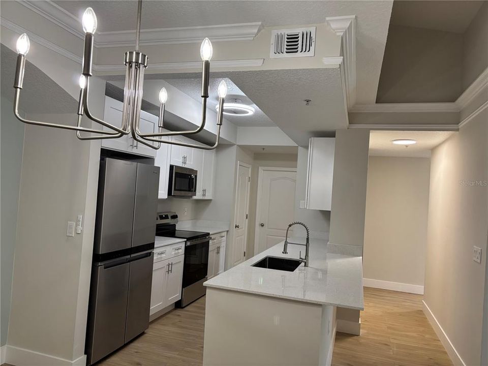 For Sale: $297,500 (3 beds, 2 baths, 1396 Square Feet)