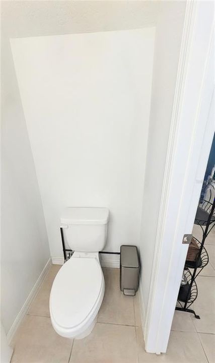 For Rent: $2,350 (3 beds, 2 baths, 1373 Square Feet)