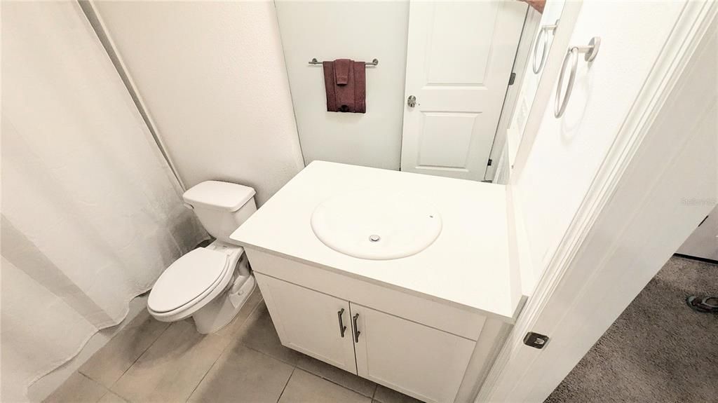 For Rent: $2,350 (3 beds, 2 baths, 1373 Square Feet)