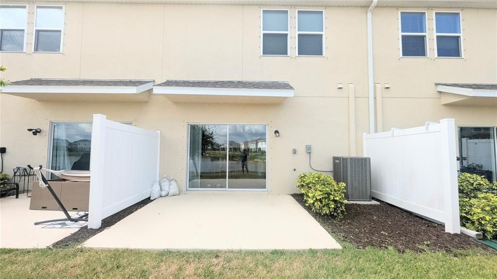 For Rent: $2,350 (3 beds, 2 baths, 1373 Square Feet)