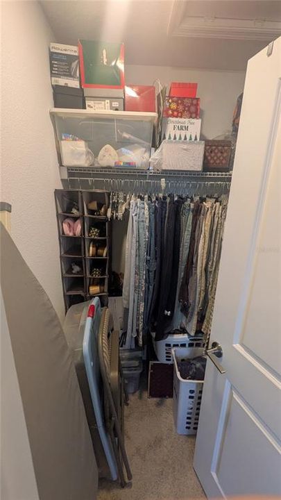 For Rent: $2,350 (3 beds, 2 baths, 1373 Square Feet)