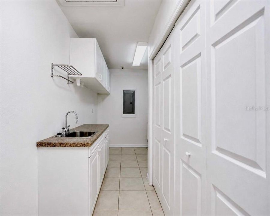 En Venta: $365,000 (3 camas, 2 baños, 1532 Pies cuadrados)