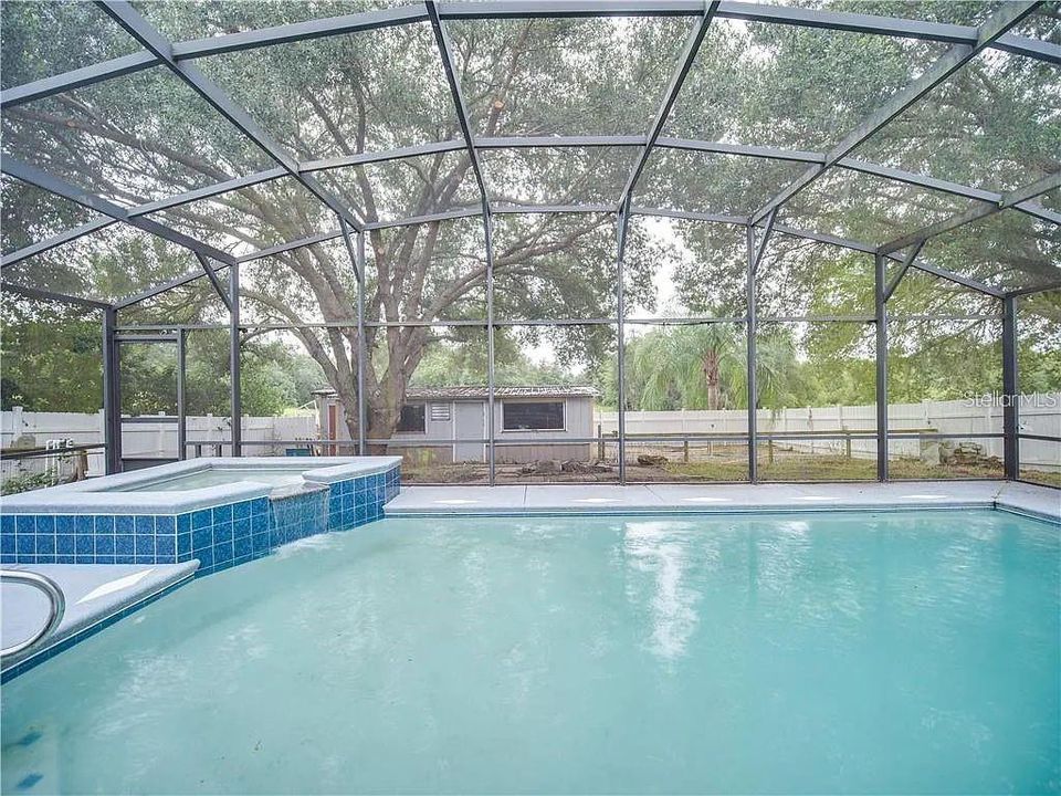 En Venta: $365,000 (3 camas, 2 baños, 1532 Pies cuadrados)