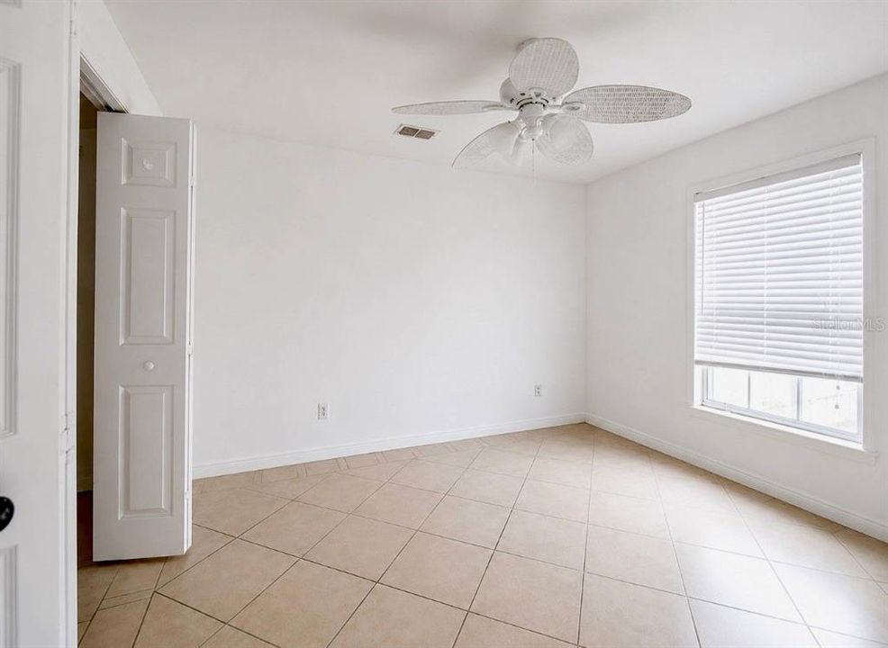 En Venta: $365,000 (3 camas, 2 baños, 1532 Pies cuadrados)