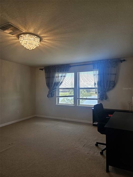 En Venta: $385,000 (3 camas, 2 baños, 2660 Pies cuadrados)