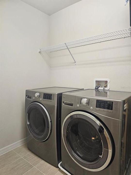 En Venta: $385,000 (3 camas, 2 baños, 2660 Pies cuadrados)