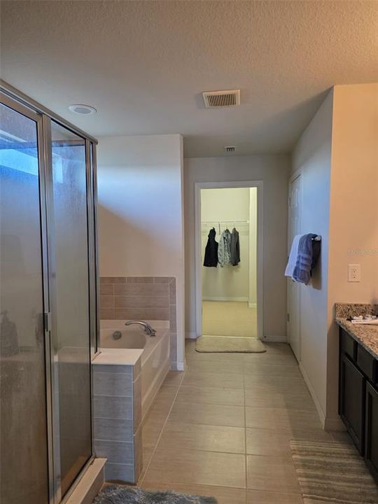 En Venta: $385,000 (3 camas, 2 baños, 2660 Pies cuadrados)
