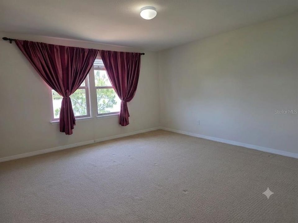 En Venta: $385,000 (3 camas, 2 baños, 2660 Pies cuadrados)