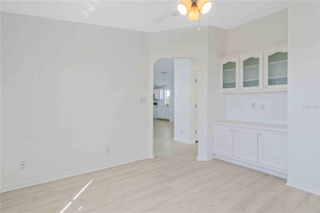 En Venta: $189,900 (2 camas, 2 baños, 1368 Pies cuadrados)