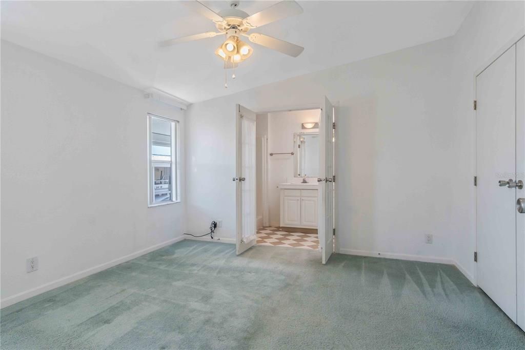 En Venta: $189,900 (2 camas, 2 baños, 1368 Pies cuadrados)