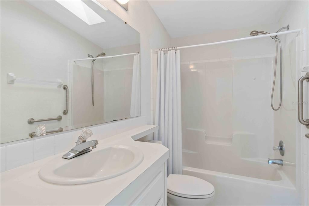 En Venta: $189,900 (2 camas, 2 baños, 1368 Pies cuadrados)