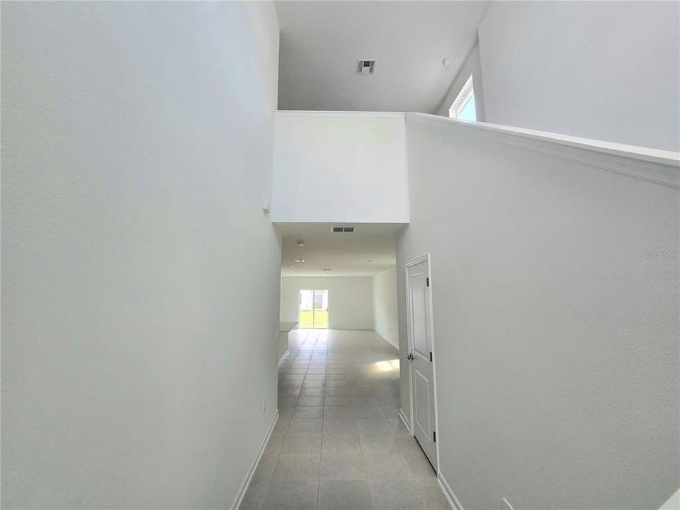 For Rent: $2,400 (5 beds, 2 baths, 2326 Square Feet)