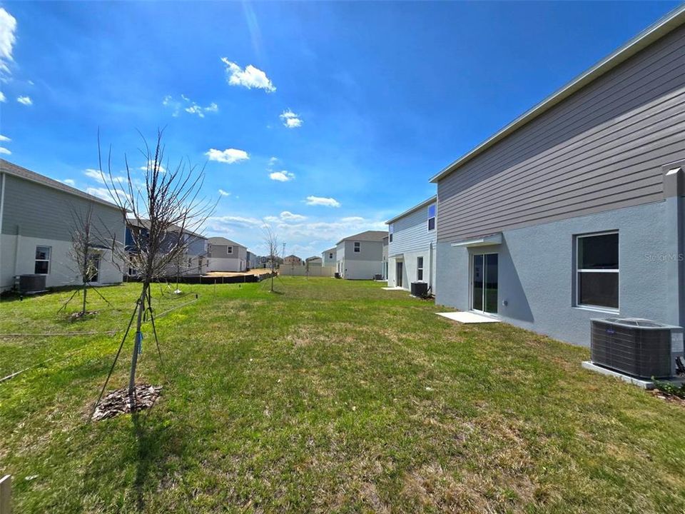 For Rent: $2,400 (5 beds, 2 baths, 2326 Square Feet)