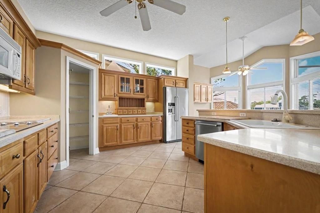 For Sale: $1,250,000 (3 beds, 3 baths, 2643 Square Feet)