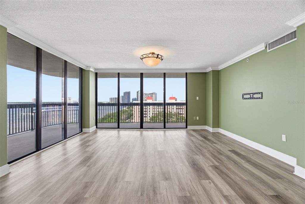 En Venta: $710,000 (2 camas, 2 baños, 1520 Pies cuadrados)