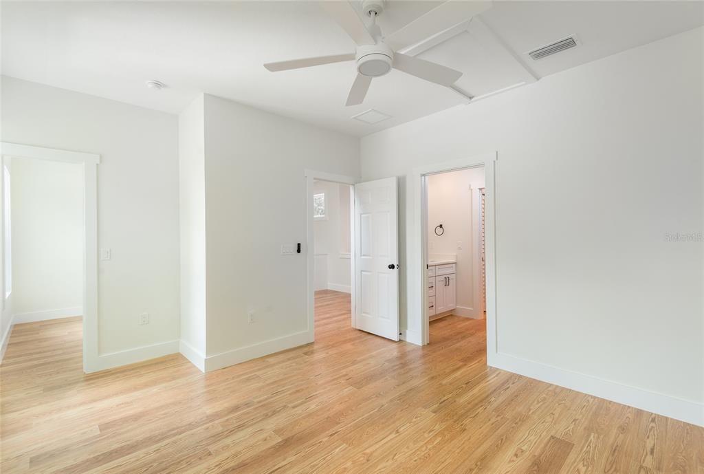 For Sale: $1,250,000 (5 beds, 4 baths, 3606 Square Feet)