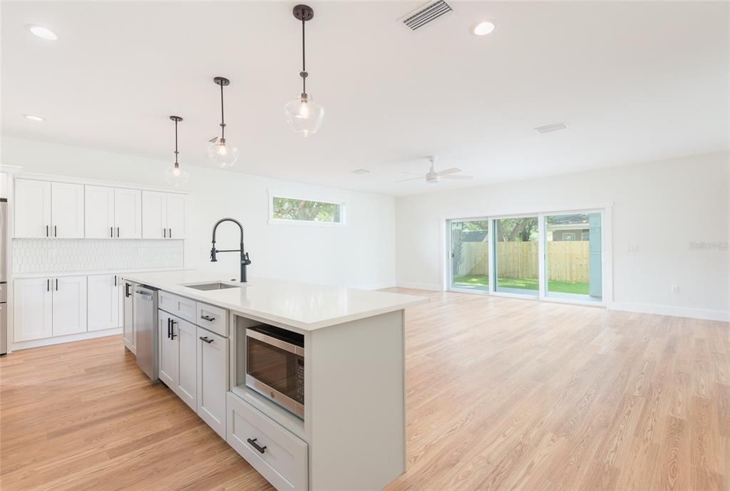 For Sale: $1,250,000 (5 beds, 4 baths, 3606 Square Feet)