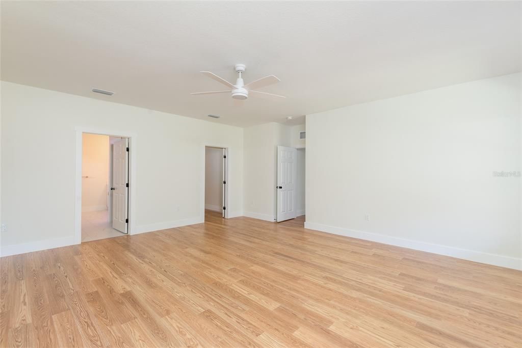 For Sale: $1,250,000 (5 beds, 4 baths, 3606 Square Feet)