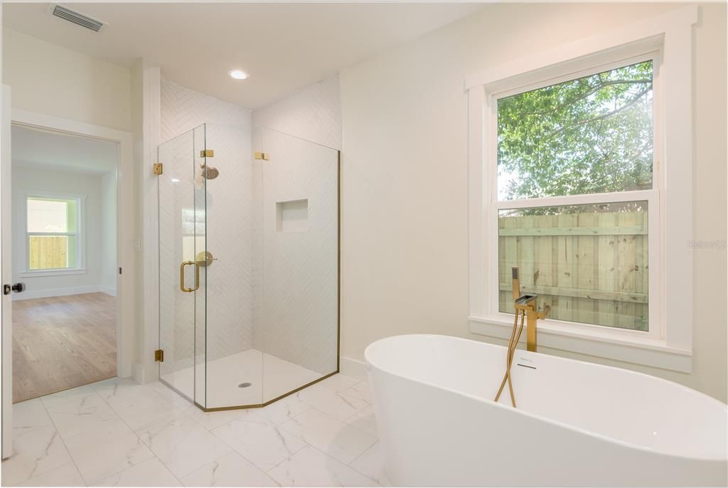 For Sale: $1,250,000 (5 beds, 4 baths, 3606 Square Feet)