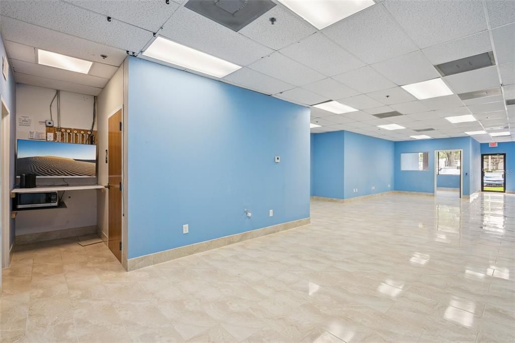 For Sale: $373,000 (0 beds, 0 baths, 1454 Square Feet)