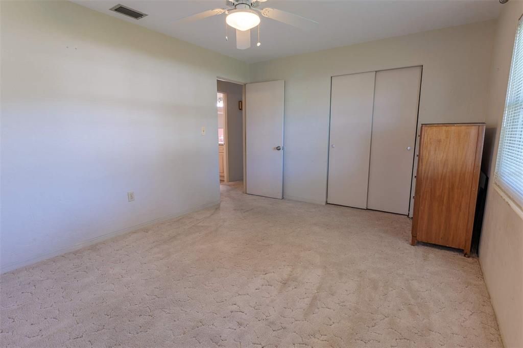En Venta: $399,000 (3 camas, 2 baños, 1734 Pies cuadrados)
