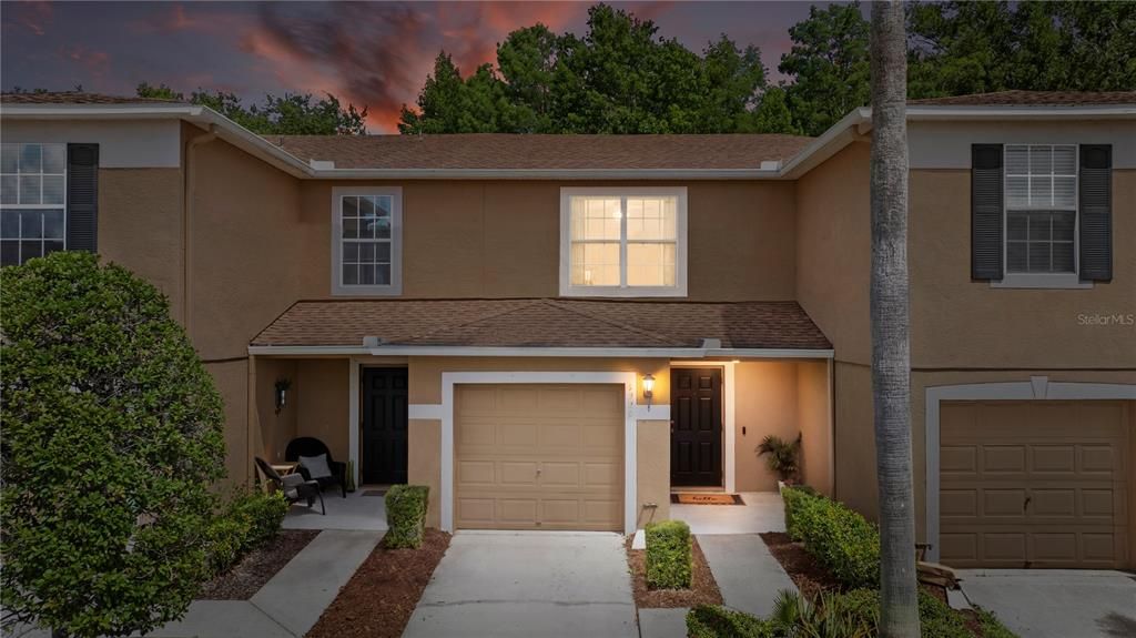 For Sale: $225,000 (2 beds, 2 baths, 1296 Square Feet)