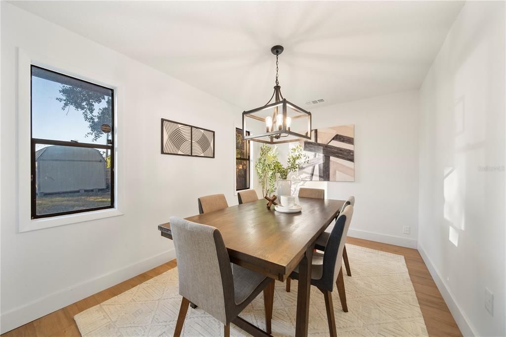 For Rent: $1,900 (3 beds, 2 baths, 1263 Square Feet)