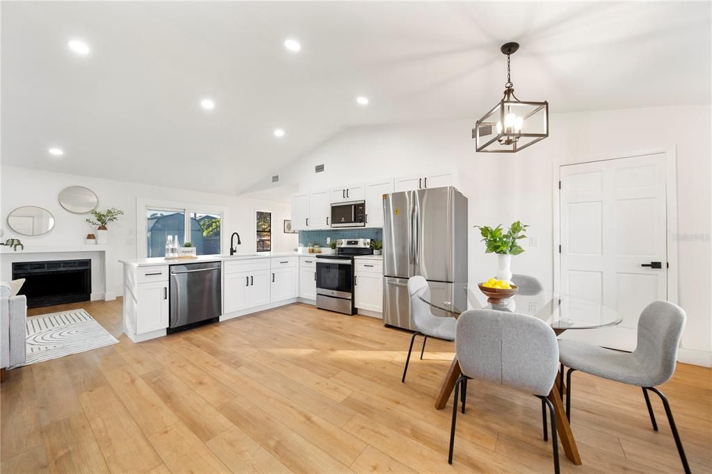 For Rent: $1,900 (3 beds, 2 baths, 1263 Square Feet)