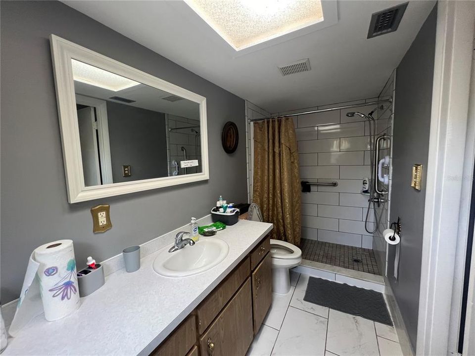 For Sale: $305,000 (3 beds, 2 baths, 1630 Square Feet)