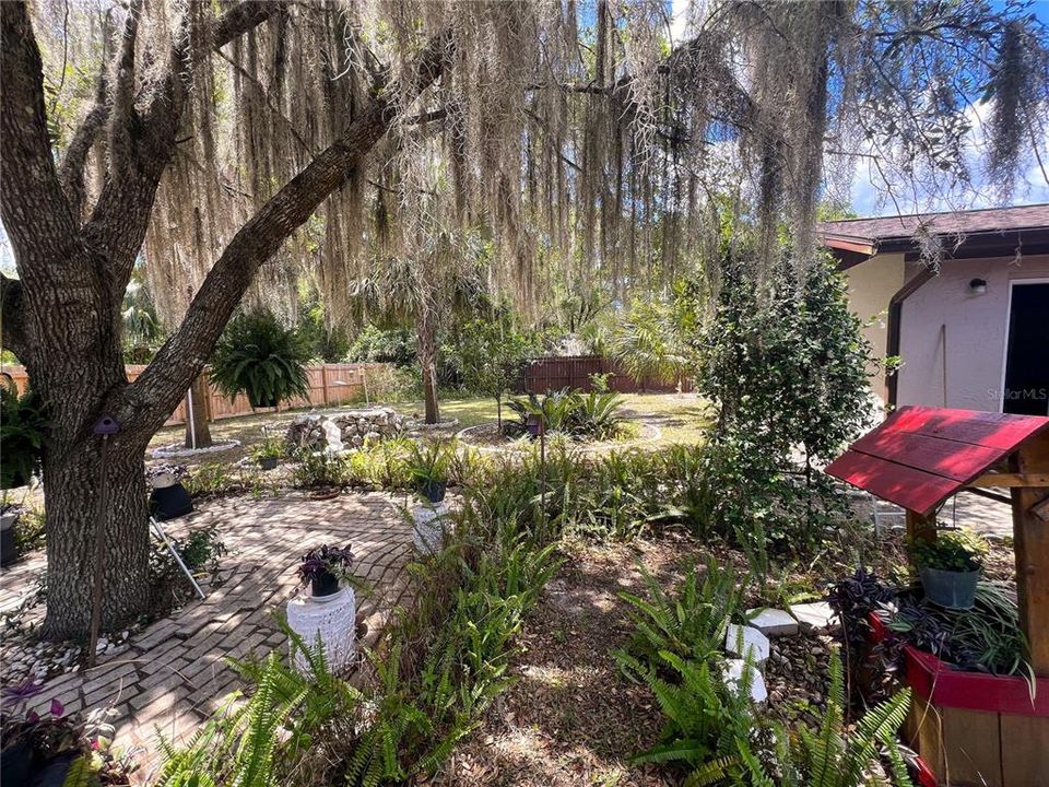 For Sale: $305,000 (3 beds, 2 baths, 1630 Square Feet)