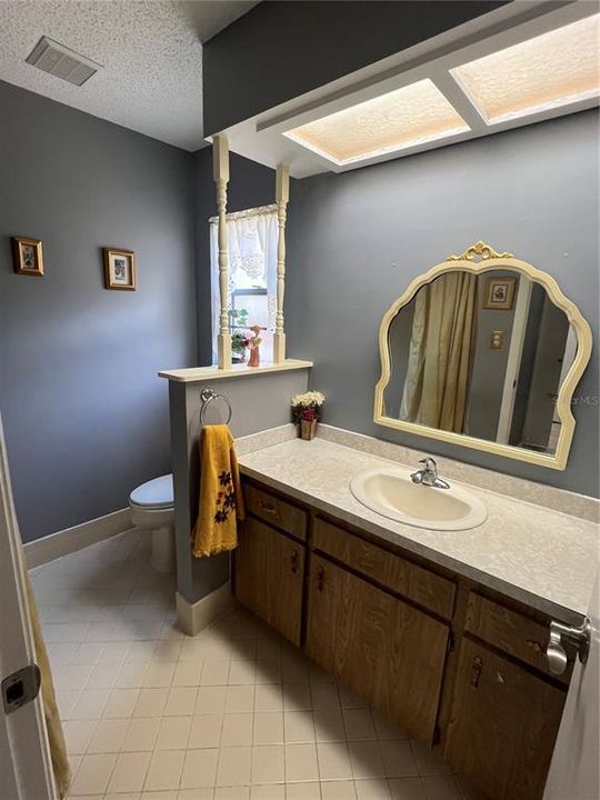 For Sale: $305,000 (3 beds, 2 baths, 1630 Square Feet)