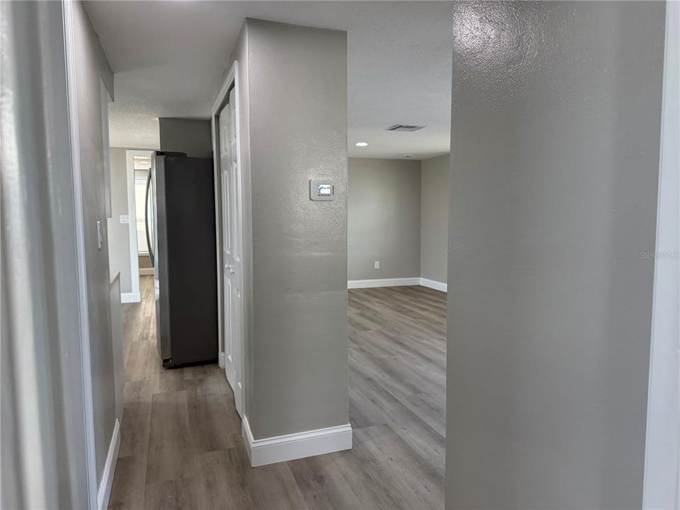 For Sale: $269,000 (2 beds, 1 baths, 1080 Square Feet)