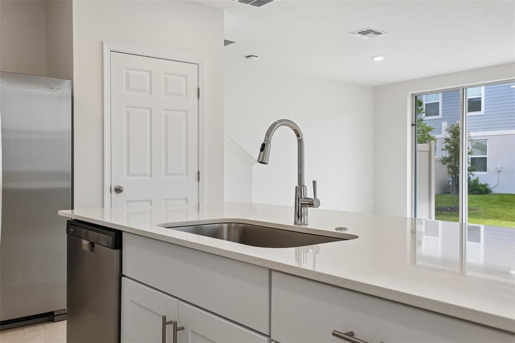 For Sale: $329,999 (3 beds, 2 baths, 1808 Square Feet)