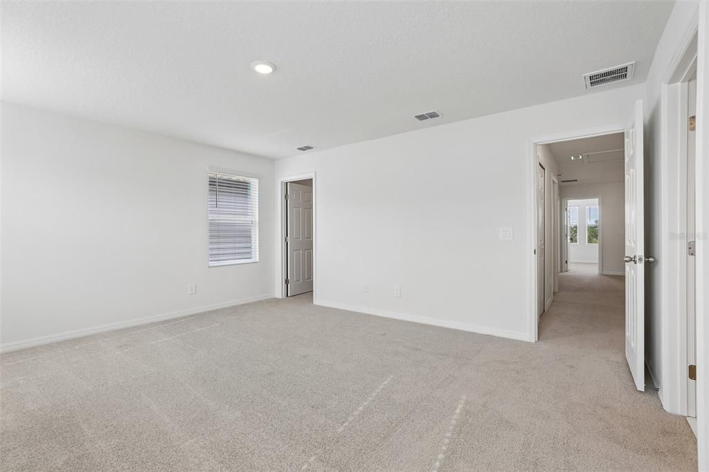 For Sale: $329,999 (3 beds, 2 baths, 1808 Square Feet)