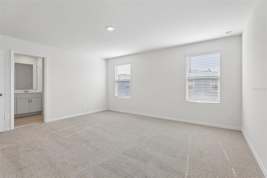 For Sale: $329,999 (3 beds, 2 baths, 1808 Square Feet)