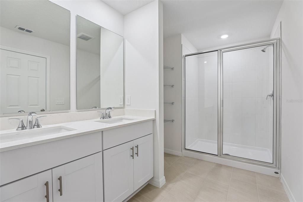 For Sale: $329,999 (3 beds, 2 baths, 1808 Square Feet)