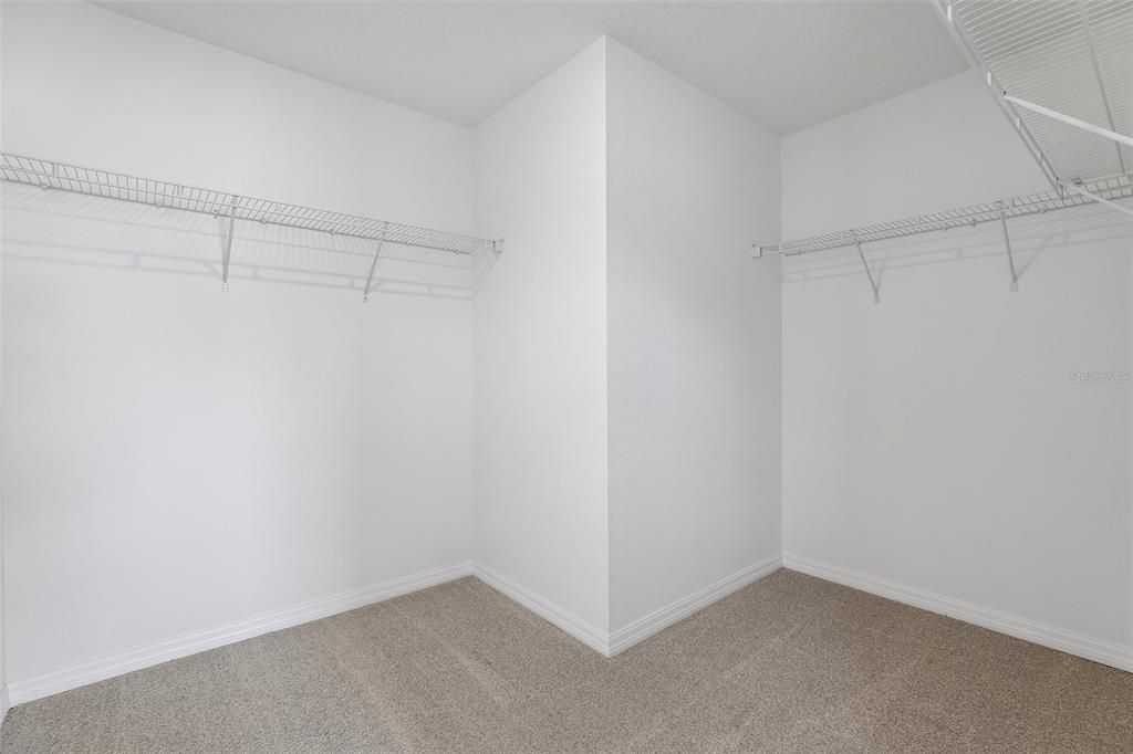 For Sale: $329,999 (3 beds, 2 baths, 1808 Square Feet)
