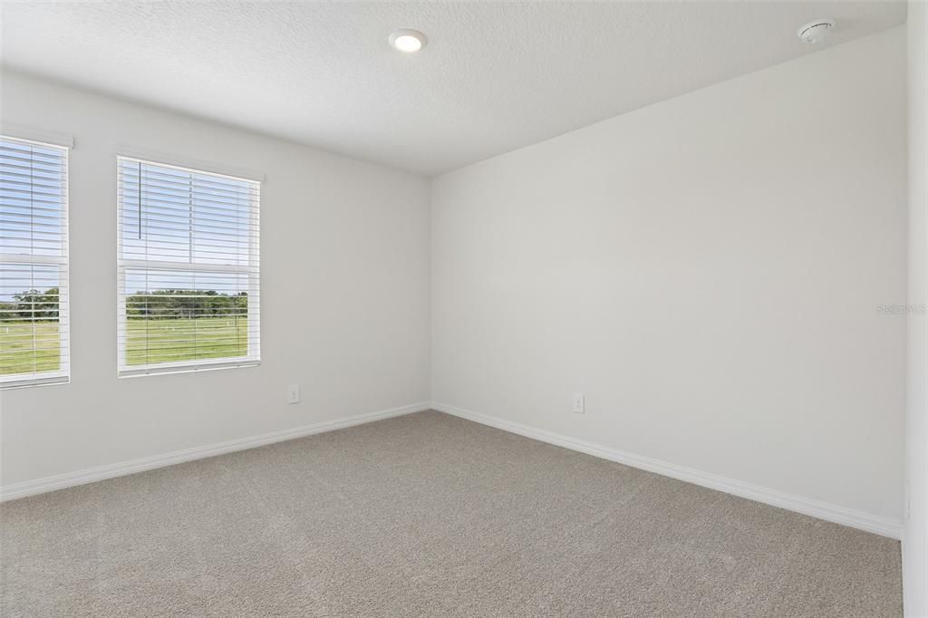 For Sale: $329,999 (3 beds, 2 baths, 1808 Square Feet)