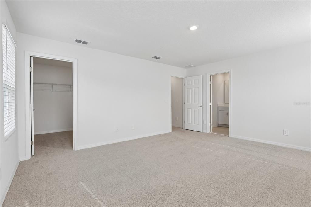 For Sale: $329,999 (3 beds, 2 baths, 1808 Square Feet)