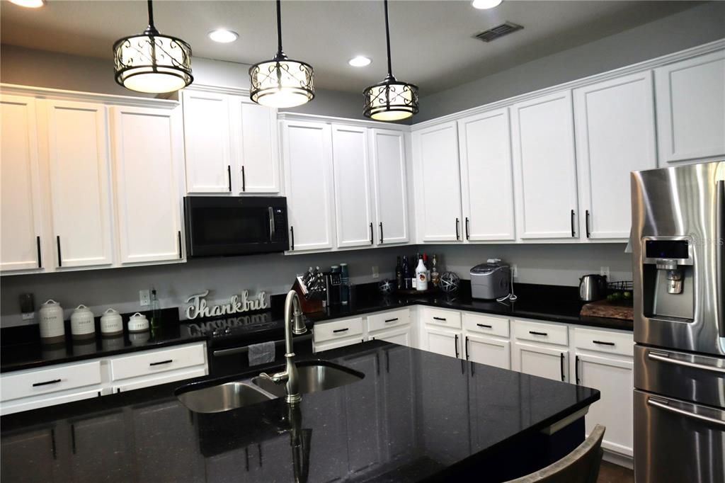 For Sale: $605,300 (4 beds, 3 baths, 2623 Square Feet)