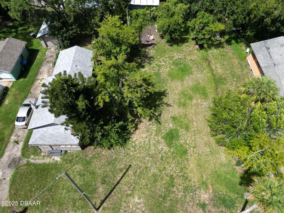 На продажу: $35,000 (0.13 acres)
