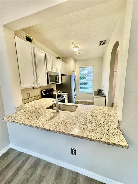 For Rent: $2,190 (3 beds, 2 baths, 1409 Square Feet)