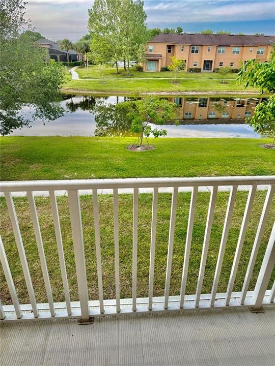 For Rent: $2,190 (3 beds, 2 baths, 1409 Square Feet)