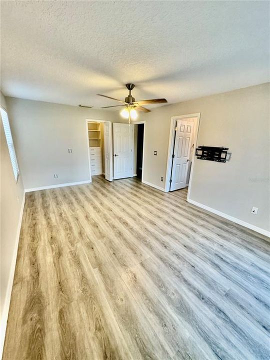 For Rent: $2,190 (3 beds, 2 baths, 1409 Square Feet)