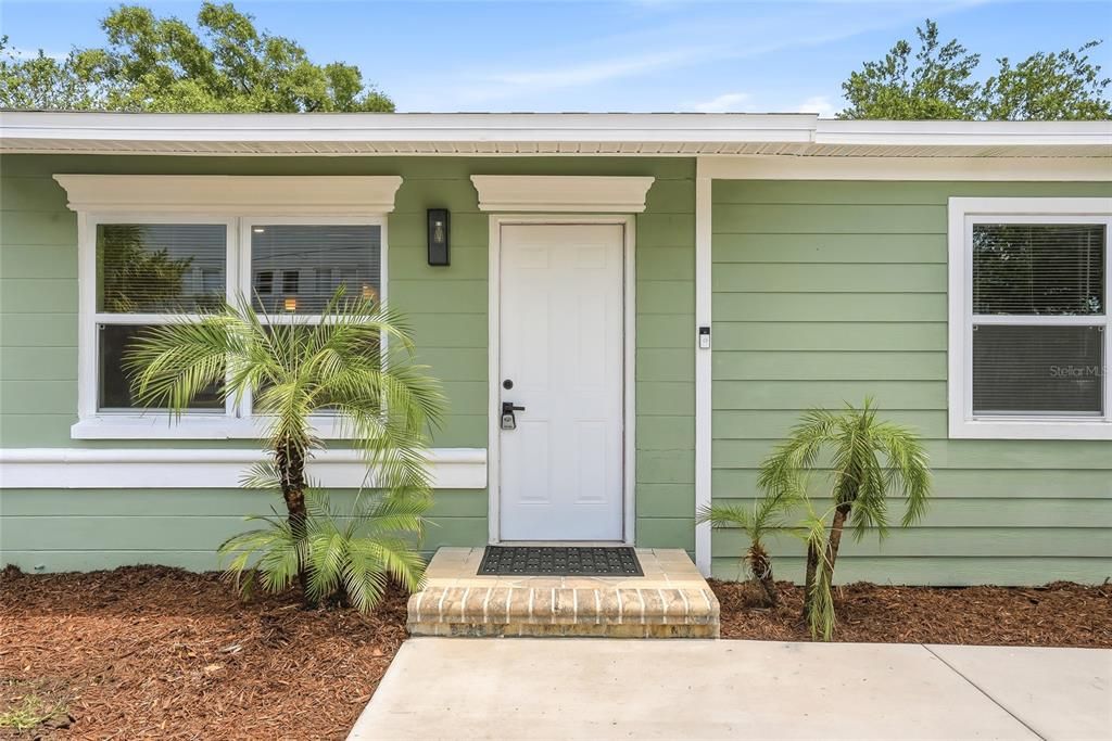 For Sale: $335,000 (3 beds, 2 baths, 1188 Square Feet)