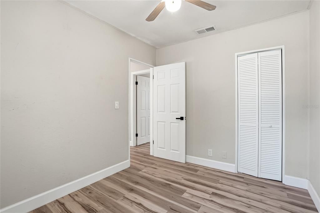 For Sale: $335,000 (3 beds, 2 baths, 1188 Square Feet)