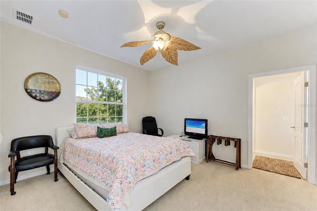 For Sale: $549,990 (3 beds, 3 baths, 2048 Square Feet)